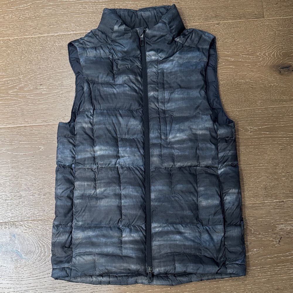 Lululemon Pack It Down Vest Black Gray Print Size S Lightweight Puffer - Picture 6 of 7